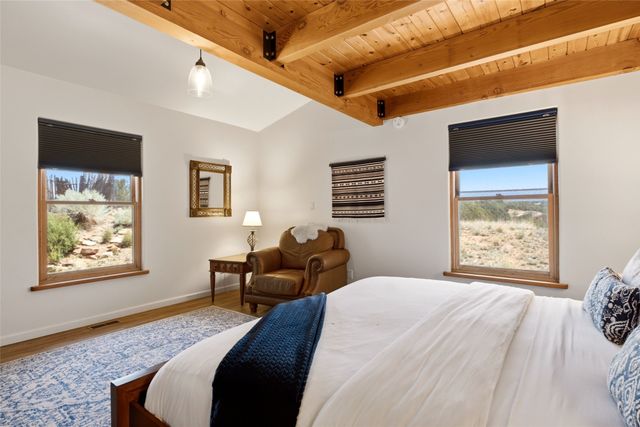 10 Prairie Vista Road, Santa Fe, NM 87508