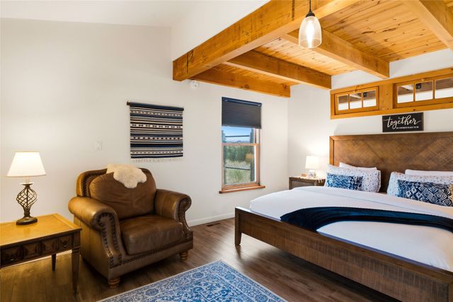 10 Prairie Vista Road, Santa Fe, NM 87508