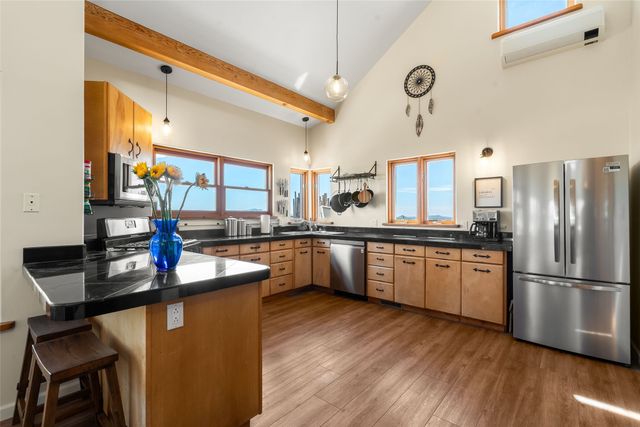10 Prairie Vista Road, Santa Fe, NM 87508
