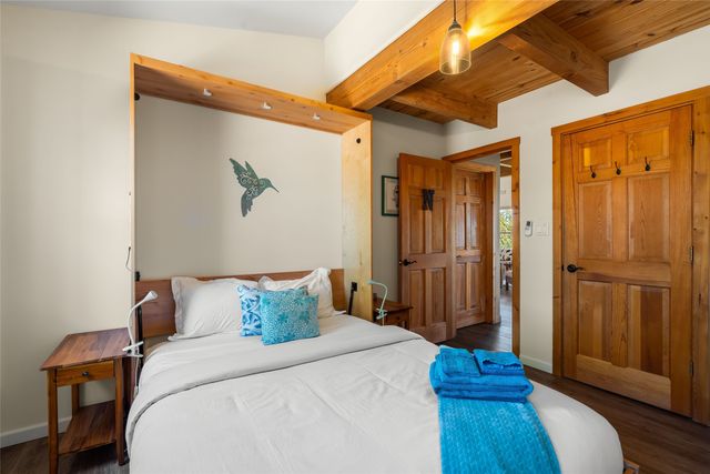 10 Prairie Vista Road, Santa Fe, NM 87508