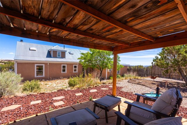 10 Prairie Vista Road, Santa Fe, NM 87508
