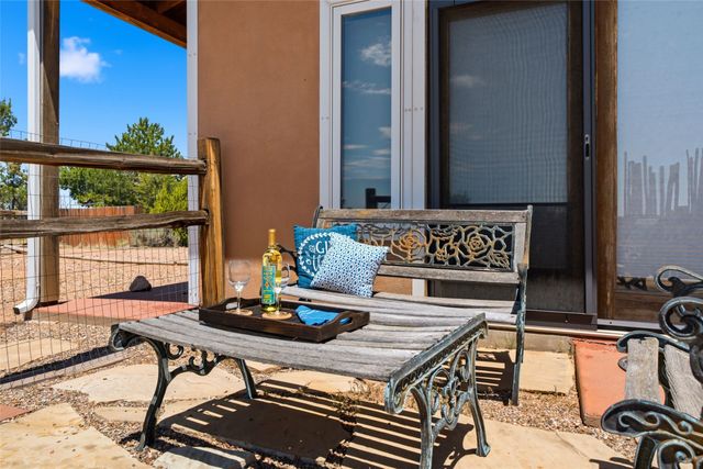 10 Prairie Vista Road, Santa Fe, NM 87508