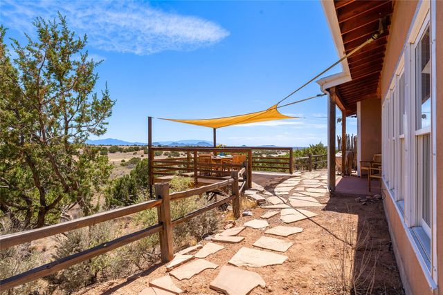 10 Prairie Vista Road, Santa Fe, NM 87508