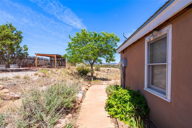 10 Prairie Vista Road, Santa Fe, NM 87508