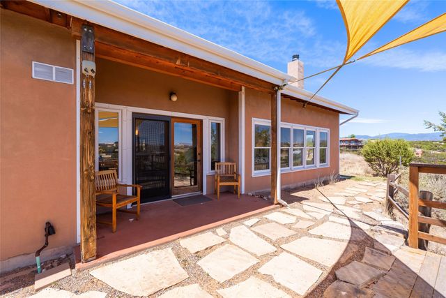 10 Prairie Vista Road, Santa Fe, NM 87508