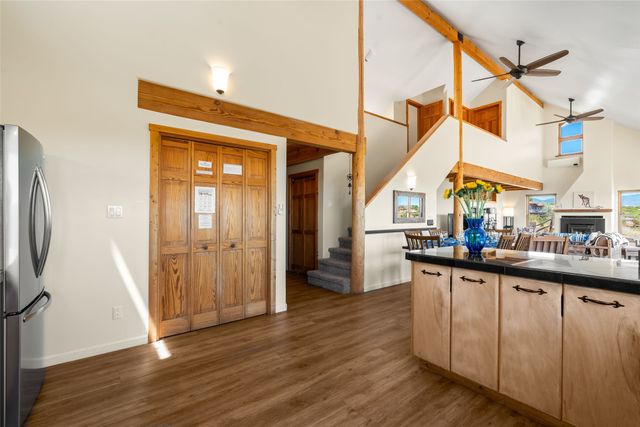 10 Prairie Vista Road, Santa Fe, NM 87508