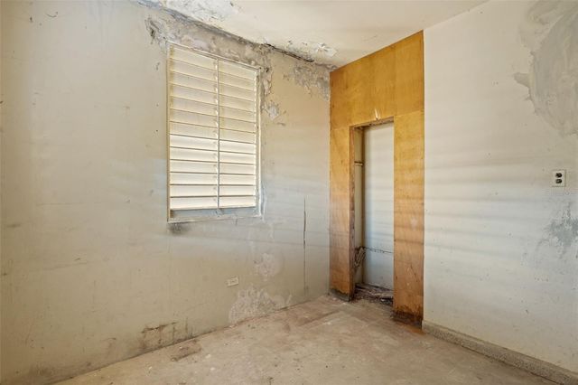 H4 CALLE CAOBA, Carolina, PR 00984