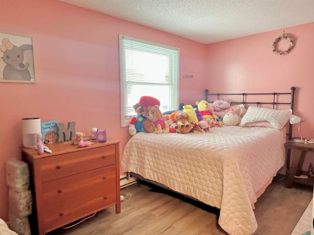 206 Calef Road, Manchester, NH 03103