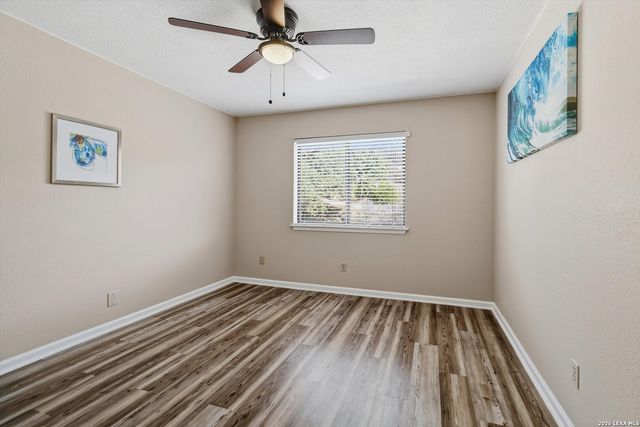 1256 Cougar Dr Apt 6, Canyon Lake, TX 78133