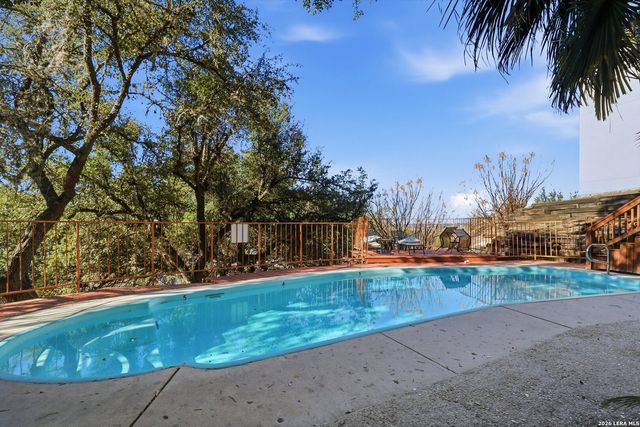 1256 Cougar Dr Apt 6, Canyon Lake, TX 78133