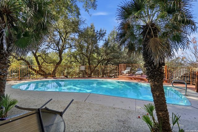 1256 Cougar Dr Apt 6, Canyon Lake, TX 78133