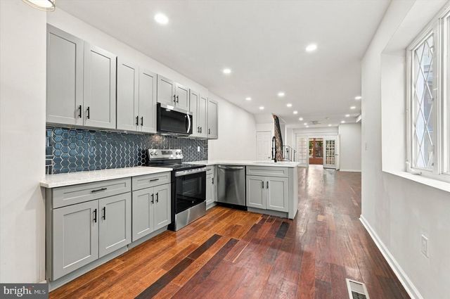 6157 LEBANON AVE, Philadelphia, PA 19151