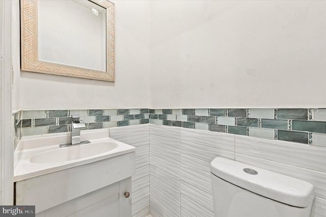 6157 LEBANON AVE, Philadelphia, PA 19151