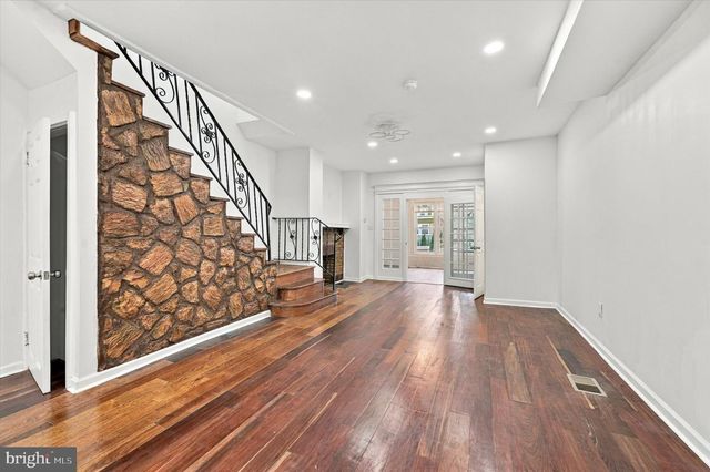 6157 LEBANON AVE, Philadelphia, PA 19151