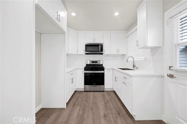 2605 N Lincoln Street, Burbank, CA 91504