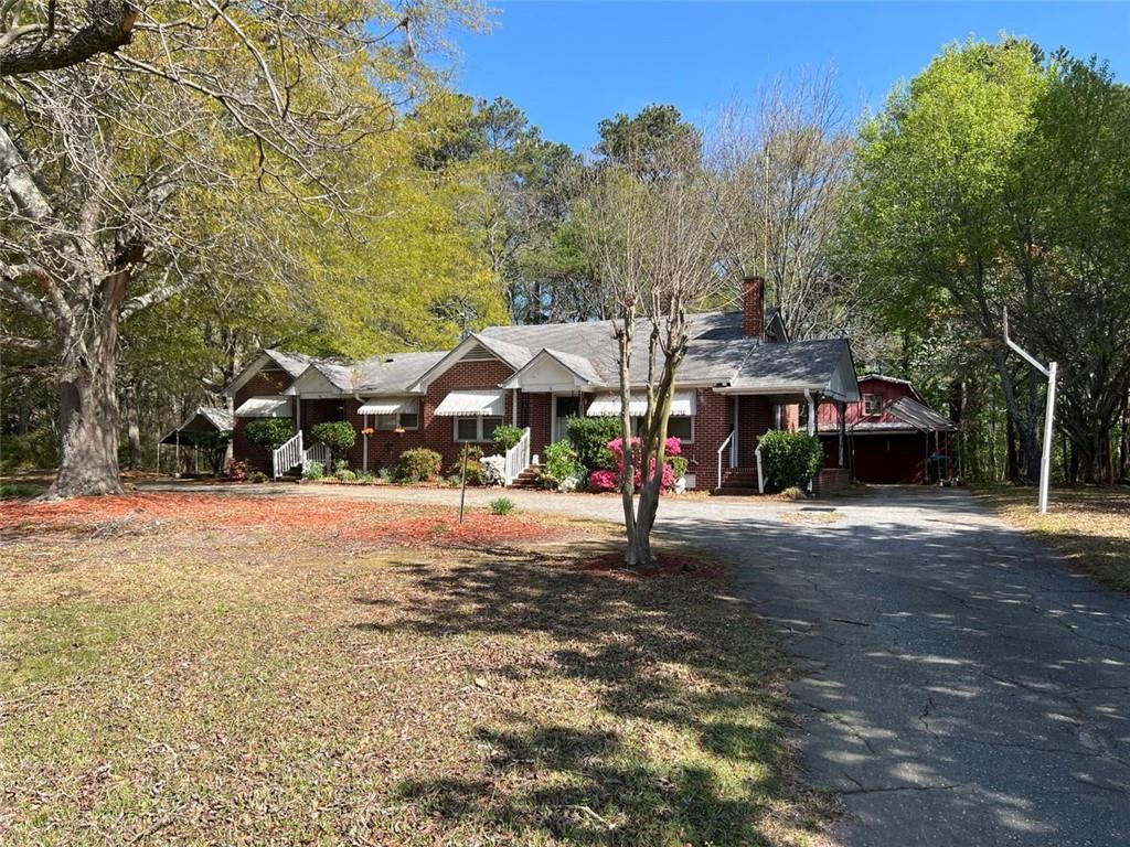 1071 ATLANTA NW Highway, Auburn, GA 30011