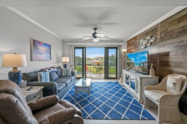 601 Seafarer Circle 304, Jupiter, FL 33477