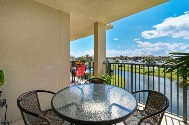 601 Seafarer Circle 304, Jupiter, FL 33477