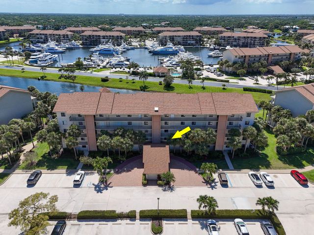 601 Seafarer Circle 304, Jupiter, FL 33477