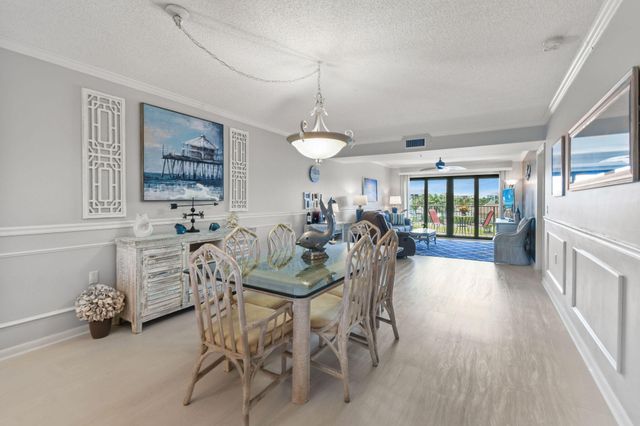 601 Seafarer Circle 304, Jupiter, FL 33477