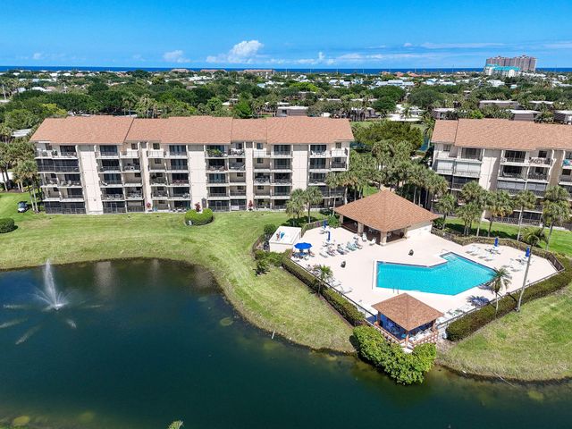 601 Seafarer Circle 304, Jupiter, FL 33477