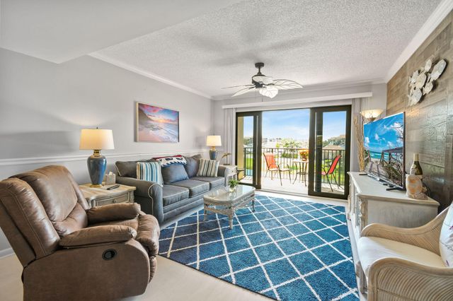 601 Seafarer Circle 304, Jupiter, FL 33477