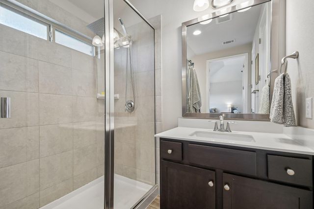 417 Kirkhill ST, Hutto, TX 78634
