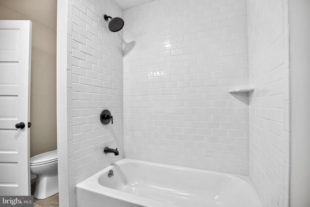 301 N LAKESHORE DRIVE N, Browns Mills, NJ 08015
