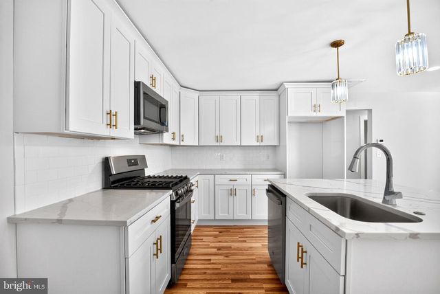 301 N LAKESHORE DRIVE N, Browns Mills, NJ 08015