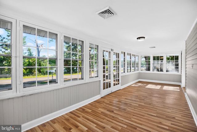 301 N LAKESHORE DRIVE N, Browns Mills, NJ 08015