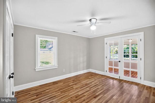 301 N LAKESHORE DRIVE N, Browns Mills, NJ 08015