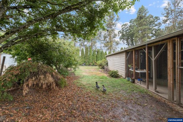 16326 Butteville Rd NE, Woodburn, OR 97071