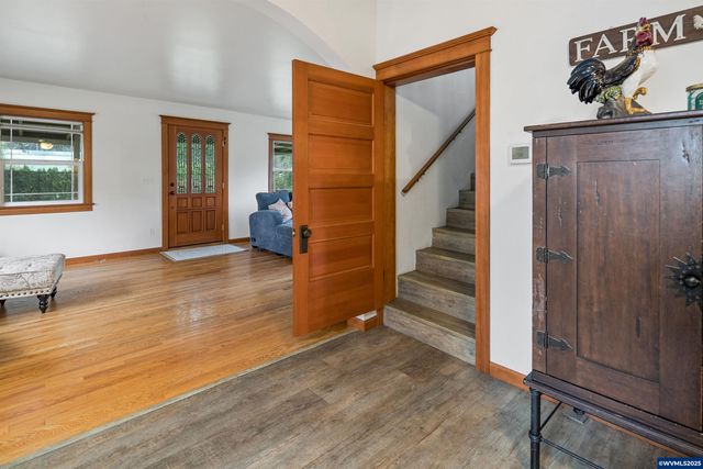 16326 Butteville Rd NE, Woodburn, OR 97071