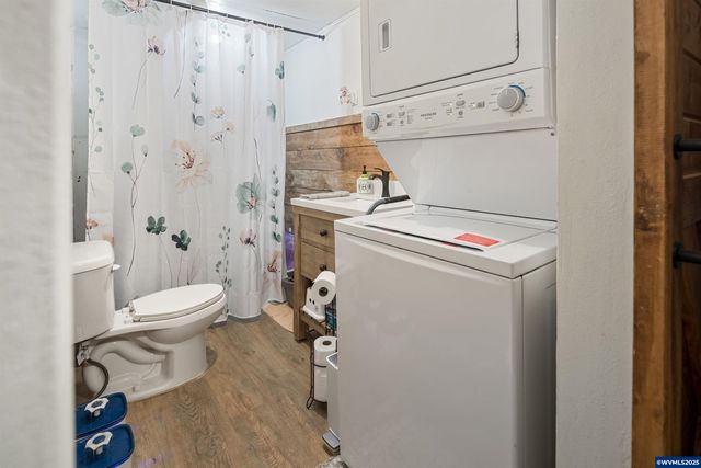 16326 Butteville Rd NE, Woodburn, OR 97071