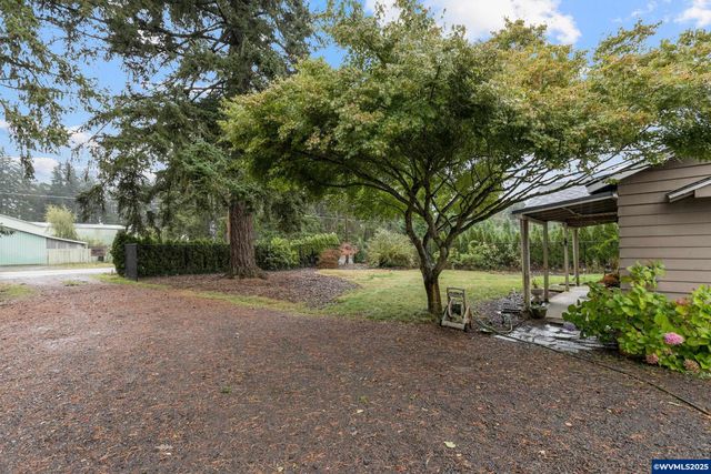 16326 Butteville Rd NE, Woodburn, OR 97071