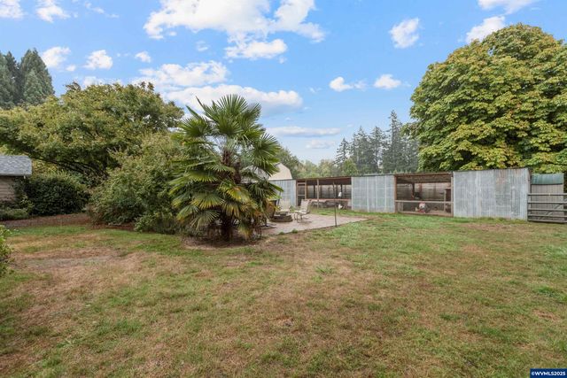 16326 Butteville Rd NE, Woodburn, OR 97071