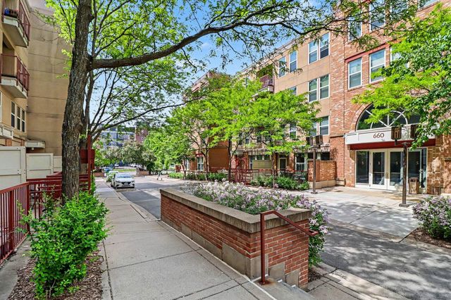 645 N 1st Street 300, Minneapolis, MN 55401
