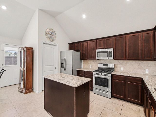 2903 Blue Mist Bend, Brookshire, TX 77423