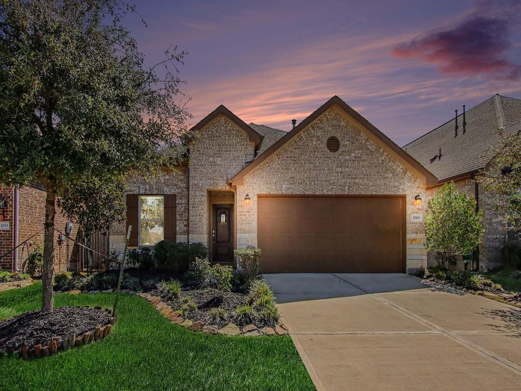 2903 Blue Mist Bend, Brookshire, TX 77423