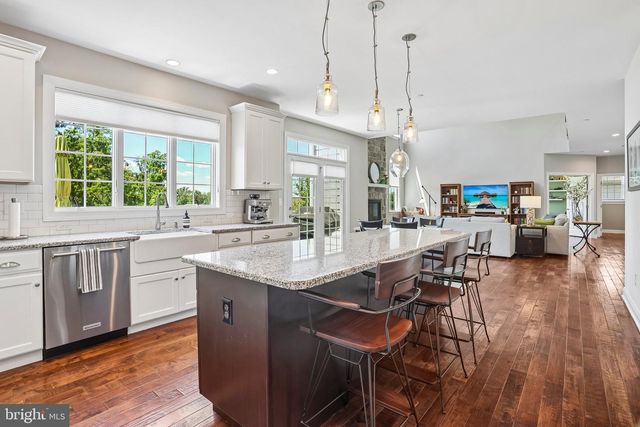 500 PARK HILL LN, Newtown Square, PA 19073
