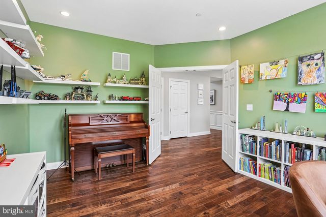 500 PARK HILL LN, Newtown Square, PA 19073