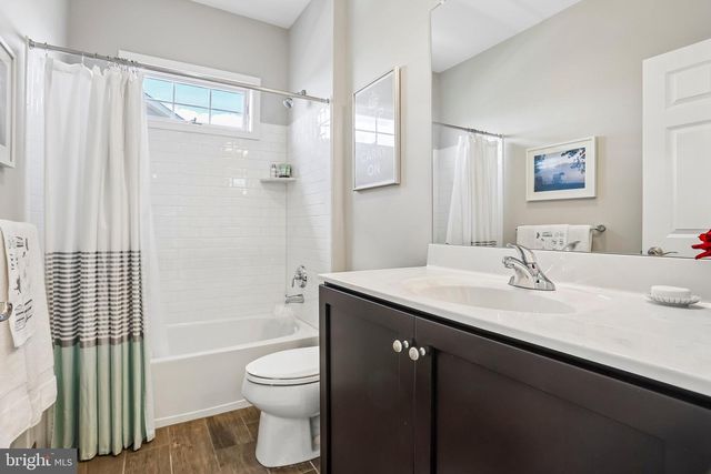 500 PARK HILL LN, Newtown Square, PA 19073