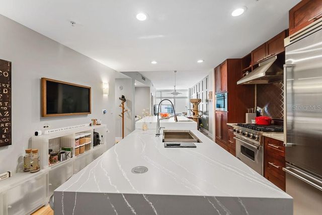 1120 E KENNEDY BOULEVARD 612, Tampa, FL 33602