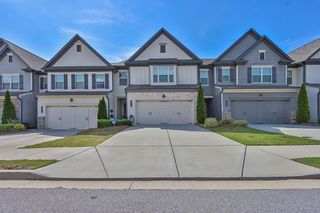 5516 Garens Way, Flowery Branch, GA 30542