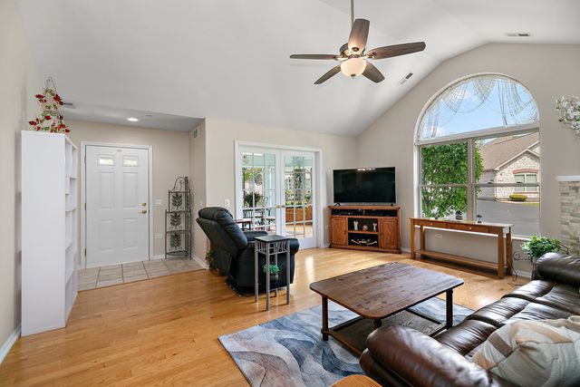 16021 S Messenger Circle, Homer Glen, IL 60491