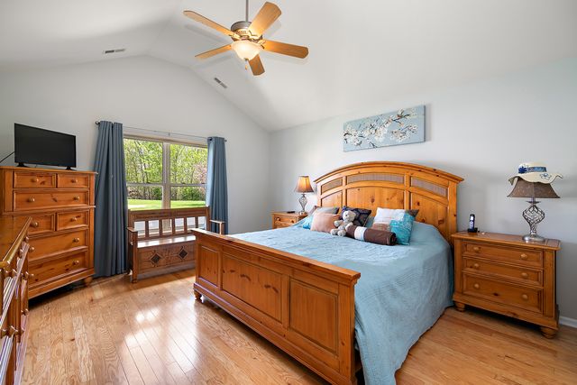 16021 S Messenger Circle, Homer Glen, IL 60491