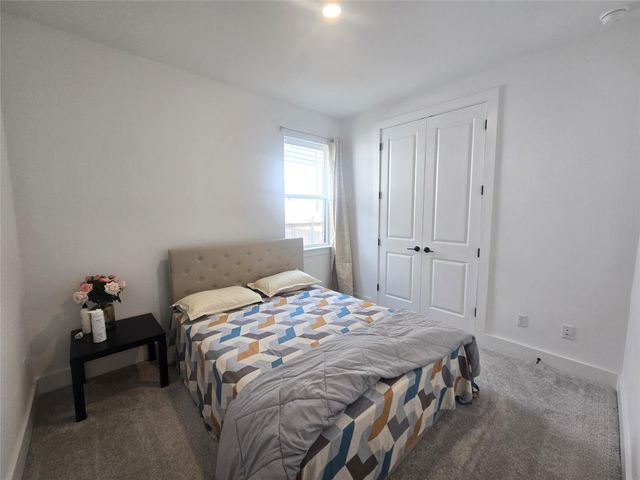 124 Ribera DR, Liberty Hill, TX 78642