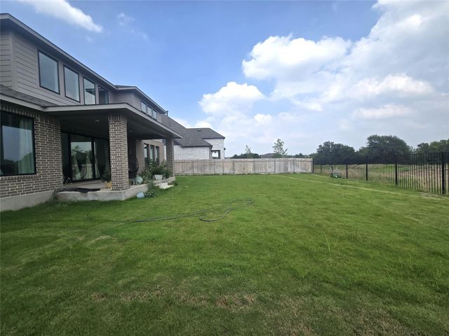 124 Ribera DR, Liberty Hill, TX 78642