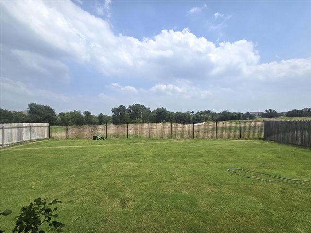 124 Ribera DR, Liberty Hill, TX 78642