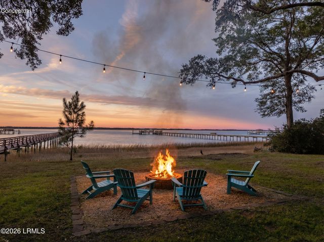 218 Old Plantation Drive, Beaufort, SC 29907